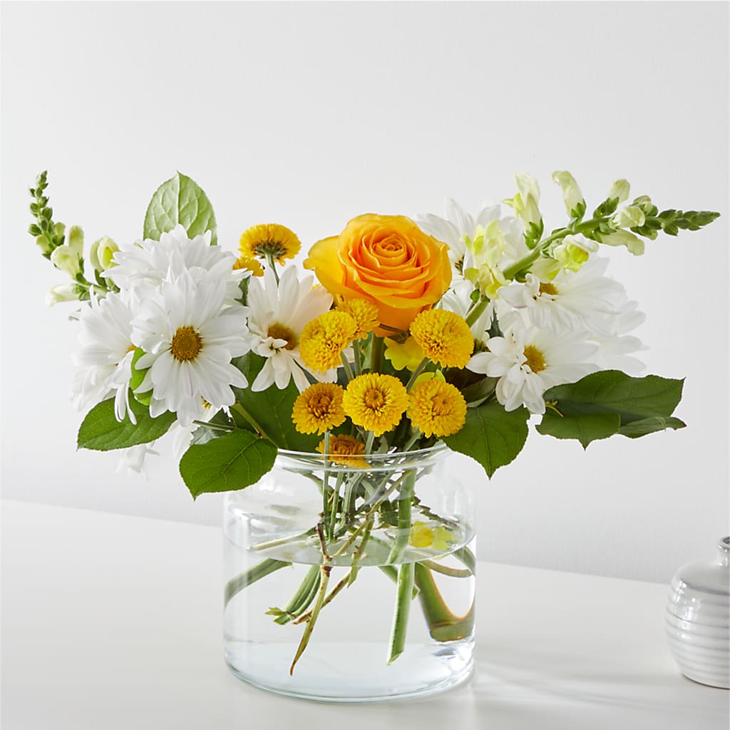 Sun Salutation Bouquet – Althoff Floral, Cannon Falls MN
