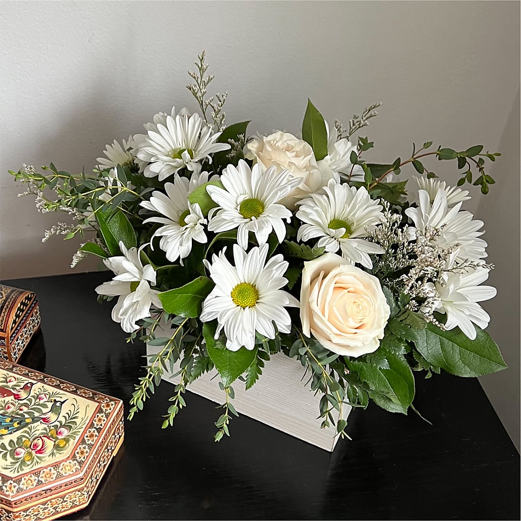 Fresh Linen Box Bouquet – Althoff Floral, Cannon Falls MN