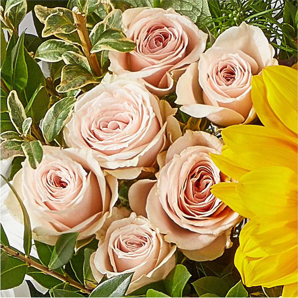 The Good Life Bouquet –  Althoff Floral, Cannon Falls MN