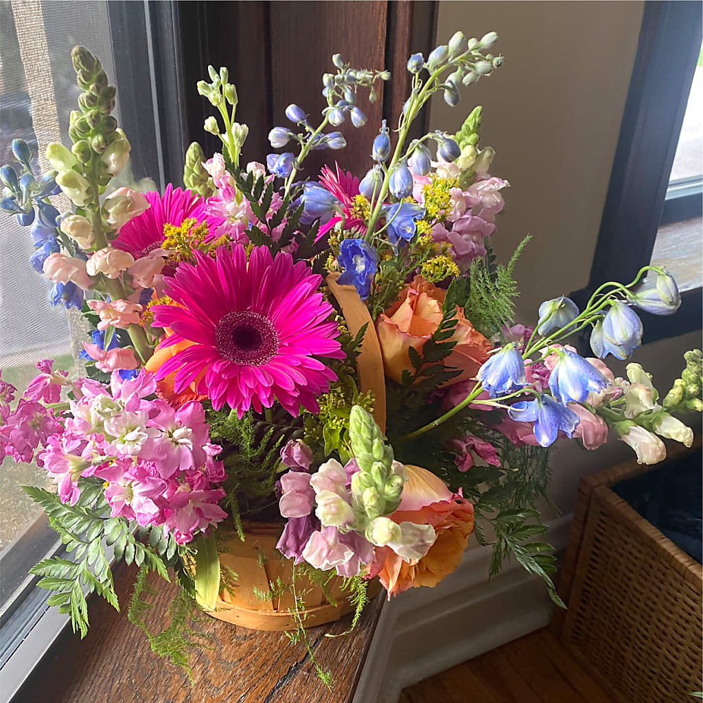 Garden of Life Basket –  Althoff Floral, Cannon Falls MN