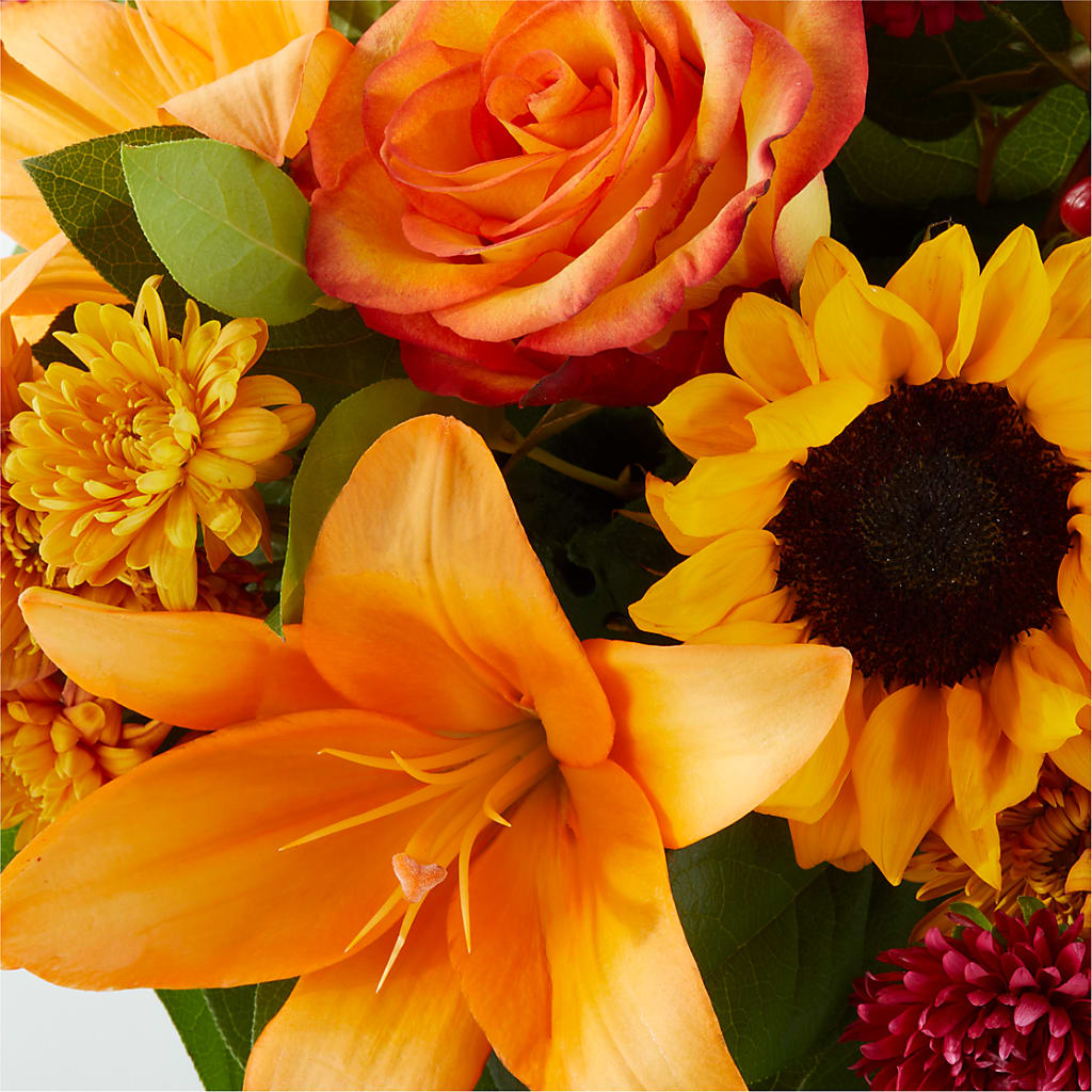 Grateful Centerpiece –  Althoff Floral, Cannon Falls MN